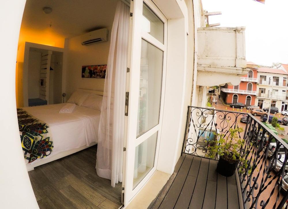 Gatto Blanco Party Hotel Panama City Exterior photo
